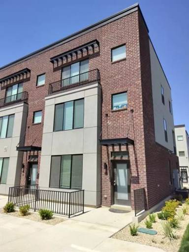 Main picture of 20-25 E Center St Apartments