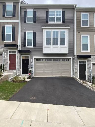Main picture of 587 Cross Chase Dr