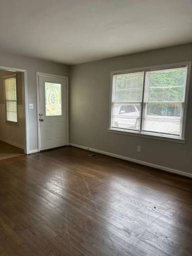 Main picture of 6732 Frankfort Ave