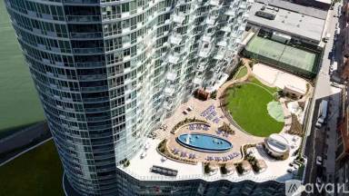 Main picture of 4545 Center Blvd Apartments