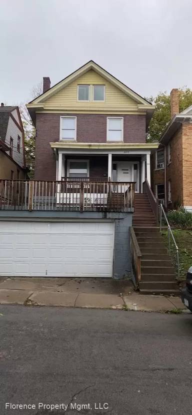 Main picture of 2215 McGregor Pl