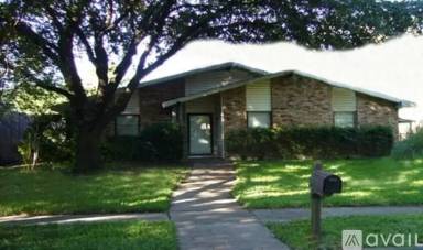 Main picture of 1109 Villa Downs Dr