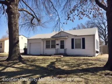 Main picture of 1250 S Christine St