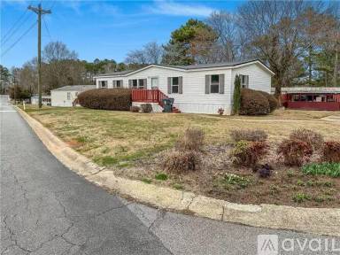 Main picture of 140 Woodside Blvd