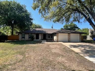 Main picture of 8012 Pinedale Cv