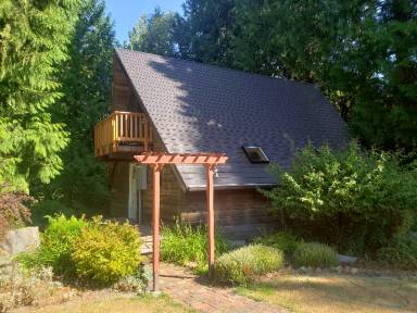 Main picture of 51 8th Ave