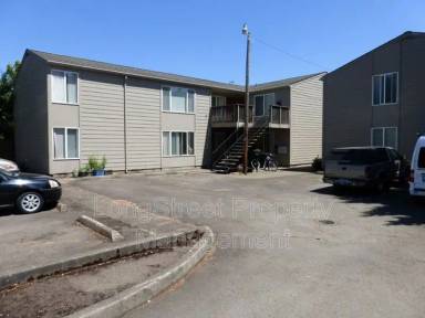 Main picture of 644 SW 7th St