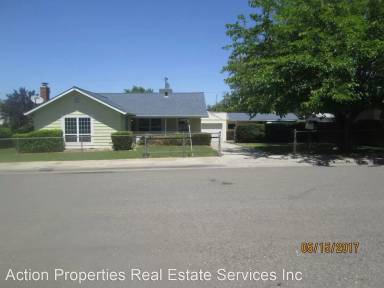 Main picture of 704 Pleasant St