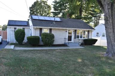 Main picture of 373 Salem St
