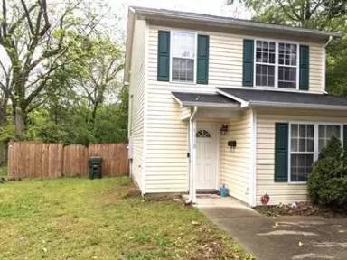 Main picture of 1110 S Person St