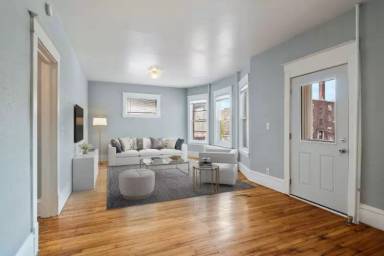 Main picture of 2021 Pleasant Ave