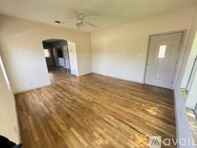 Main picture of 709 E Elmira St