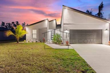 Main picture of 2942 Emil St
