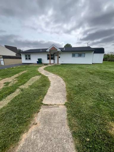 Main picture of 23 Mimosa Ln