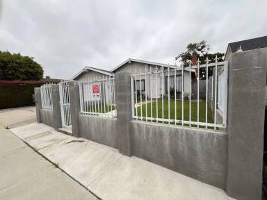 Main picture of 1927 Isla del Carmen Way