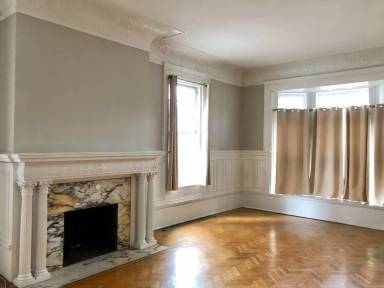 Main picture of 1041 Saint Paul St