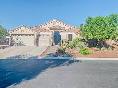 Main picture of 6811 Rose River Falls St