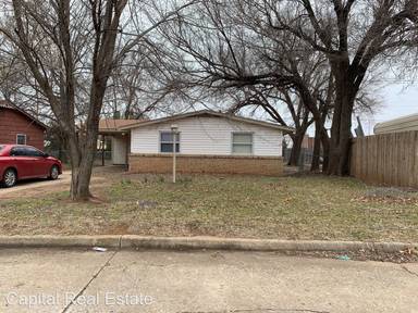 Main picture of 4025 Parkwoods Ln