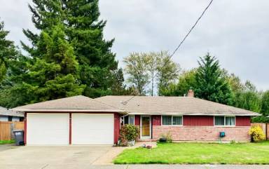 Main picture of 937 7th St SE