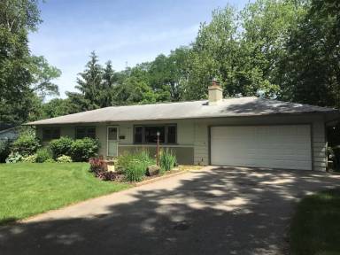 Main picture of 5614 Hempstead Rd