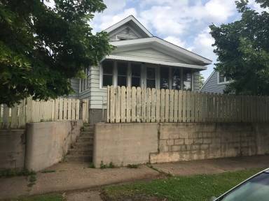 Main picture of 2115 17th St S