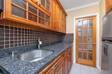 Main picture of 14105 Pershing Cres
