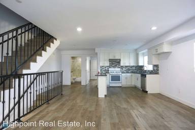 Main picture of 3513 Siskiyou St