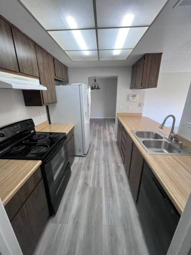 Main picture of 7441 Windjammer Way