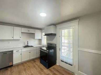 Main picture of 408 Central St