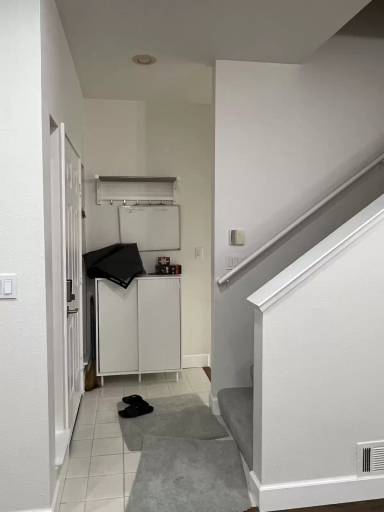 Main picture of 175 Williams Ave
