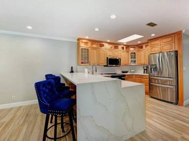Main picture of 5979 Pinebrook Dr