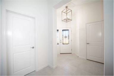 Main picture of 880 McKown Ln