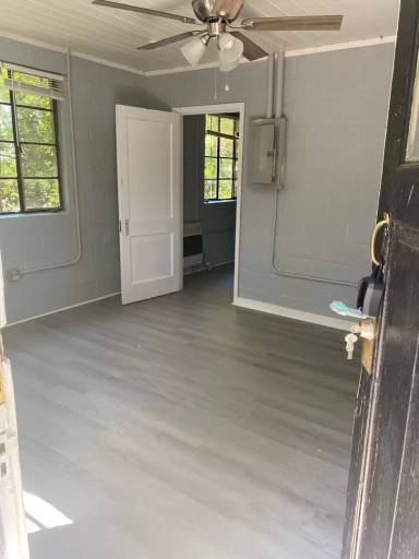 Main picture of 275 Sellers Ave