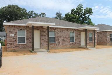 Main picture of 3205 Kirkman St
