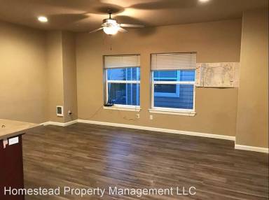 Main picture of 231 And 233 Whitesell St