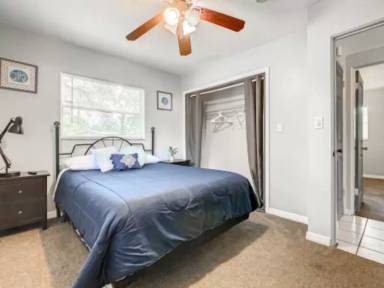 Main picture of 3920 Whiting Dr SE