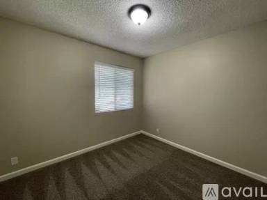Main picture of 1385 Meadowlark Dr