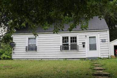 Main picture of 1256 S Hilton St