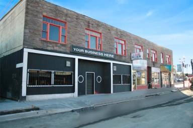 Main picture of 764 S 38th St Lincoln District Commercial
