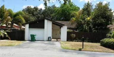 Main picture of 13449 SW 108th Street Cir S