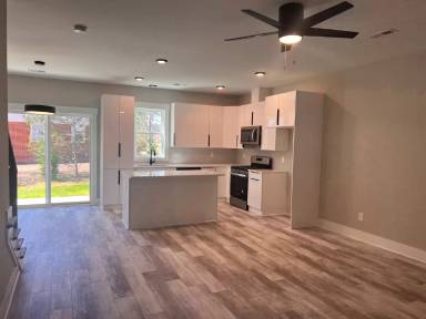 Main picture of 4131 Convergence St