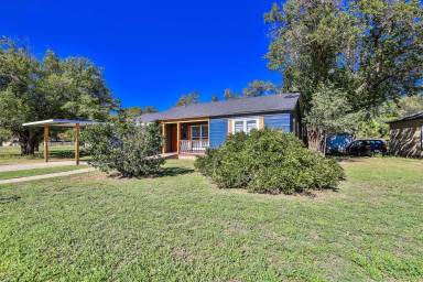 Main picture of 2802 30th St