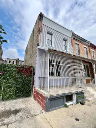 Main picture of 3438 N Bodine St