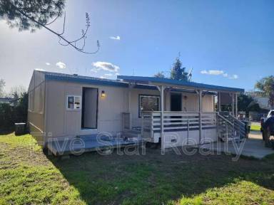 Main picture of 1114 Laurel Ave