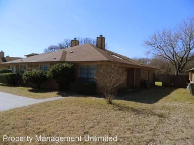 Main picture of 303 Shady Valley Dr