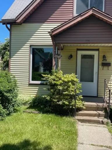 Main picture of 418 Columbus St