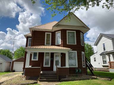 Main picture of 415 1/2 Woodland Ave