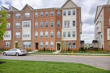 Main picture of 4924 Macdonough Pl