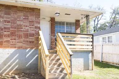 Main picture of 1220 Wheeler Ave