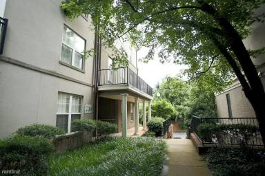 Main picture of 730 Walker Sq